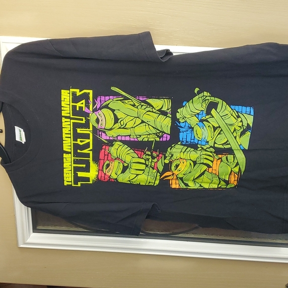 TMNT black shirt 🛍3 For $15🛍 - Picture 3 of 8
